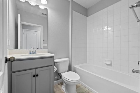 Townhouse in Apopka, Florida 4 bedrooms, 151.71 sq.m. № 1912087 - photo 22