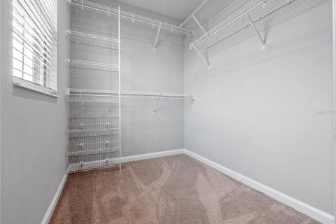 Townhouse in Apopka, Florida 4 bedrooms, 151.71 sq.m. № 1912087 - photo 20