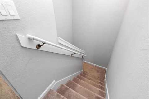 Townhouse in Apopka, Florida 4 bedrooms, 151.71 sq.m. № 1912087 - photo 13