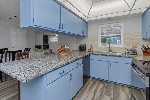 Casa en venta en Brandon, Florida, 4 dormitorios, 200.11 m2 № 1913357 - foto 21