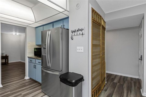 Casa en venta en Brandon, Florida, 4 dormitorios, 200.11 m2 № 1913357 - foto 27