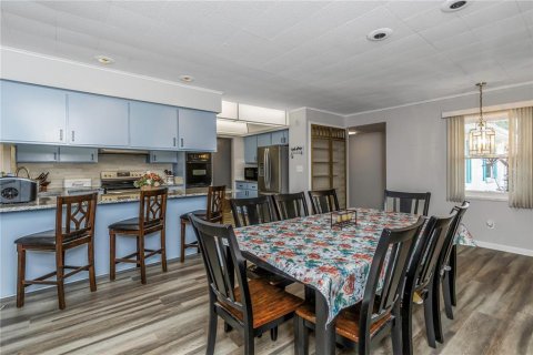 Casa en venta en Brandon, Florida, 4 dormitorios, 200.11 m2 № 1913357 - foto 13