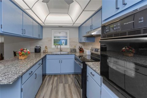 Casa en venta en Brandon, Florida, 4 dormitorios, 200.11 m2 № 1913357 - foto 19
