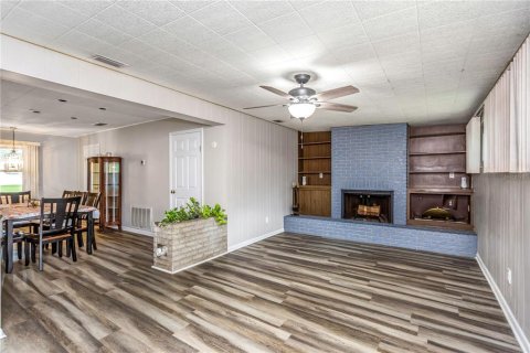Casa en venta en Brandon, Florida, 4 dormitorios, 200.11 m2 № 1913357 - foto 9