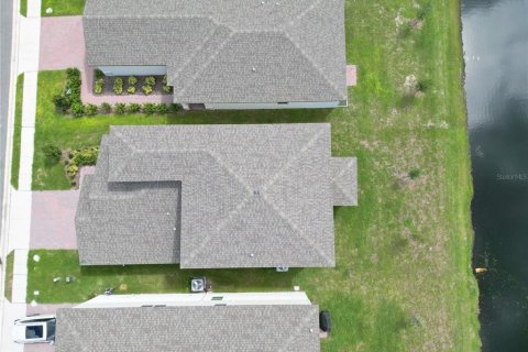 Villa ou maison à louer à Poinciana, Floride: 4 chambres, 201.41 m2 № 1905123 - photo 10
