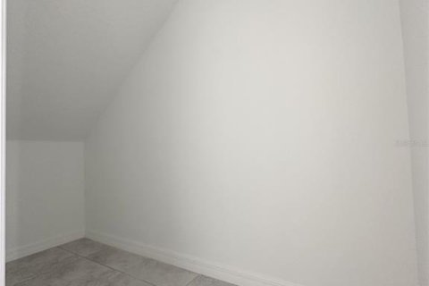 Villa ou maison à louer à Poinciana, Floride: 4 chambres, 201.41 m2 № 1905123 - photo 24