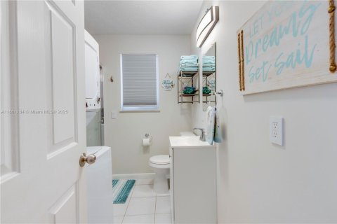 House in Jensen Beach, Florida 2 bedrooms, 83.89 sq.m. № 1466811 - photo 17