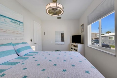 House in Jensen Beach, Florida 2 bedrooms, 83.89 sq.m. № 1466811 - photo 22