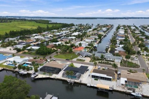 Villa ou maison à vendre à Bradenton, Floride: 3 chambres, 179.02 m2 № 2403556 - photo 2