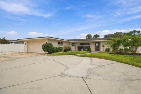 Villa ou maison à vendre à Bradenton, Floride: 3 chambres, 179.02 m2 № 2403556 - photo 6