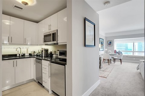 Condo in Miami, Florida  № 1772510 - photo 9