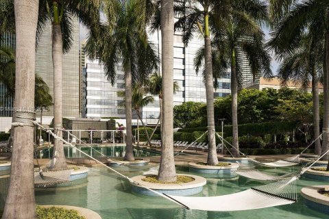 Condo in Miami, Florida  № 1772510 - photo 13