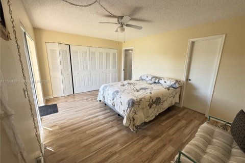 Condo in West Palm Beach, Florida, 1 bedroom  № 1937959 - photo 4