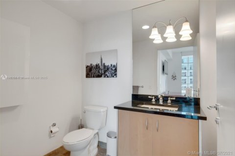 Condominio en alquiler en Miami, Florida, 1 dormitorio, 71.53 m2 № 1747985 - foto 12