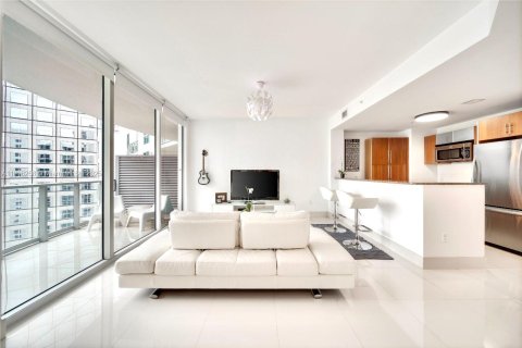 Condominio en alquiler en Miami, Florida, 1 dormitorio, 71.53 m2 № 1747985 - foto 4