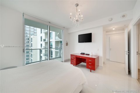 Condominio en alquiler en Miami, Florida, 1 dormitorio, 71.53 m2 № 1747985 - foto 11