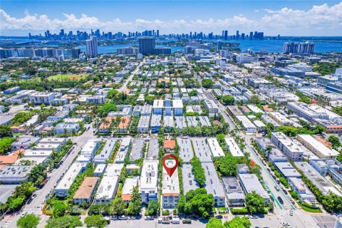 Condo in Miami Beach, Florida, 1 bedroom  № 2082671 - photo 22