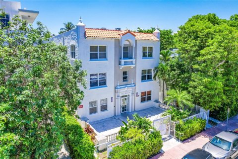 Condo in Miami Beach, Florida, 1 bedroom  № 2082671 - photo 6