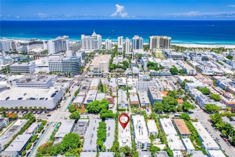 Condo in Miami Beach, Florida, 1 bedroom  № 2082671 - photo 21