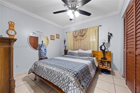 Casa en venta en Cutler Bay, Florida, 6 dormitorios, 204.2 m2 № 2001001 - foto 25