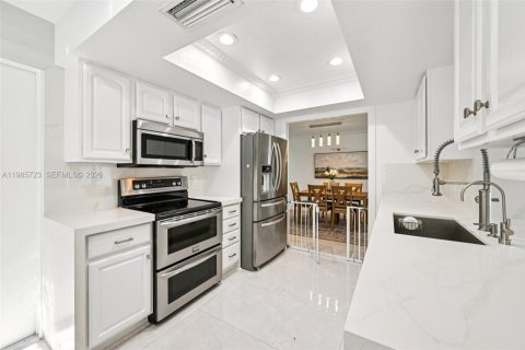 Купить виллу или дом в Бока-Ратон, Флорида 4 спальни, 164.44м2, № 2056550 - фото 17