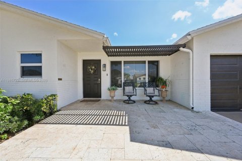 Купить виллу или дом в Бока-Ратон, Флорида 4 спальни, 164.44м2, № 2056550 - фото 8