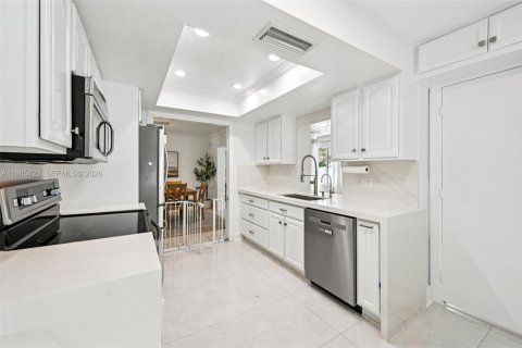 Купить виллу или дом в Бока-Ратон, Флорида 4 спальни, 164.44м2, № 2056550 - фото 16