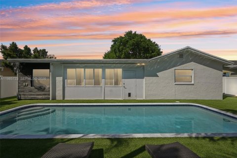 Купить виллу или дом в Бока-Ратон, Флорида 4 спальни, 164.44м2, № 2056550 - фото 2