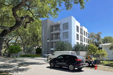 Propiedad comercial en venta en Hollywood, Florida № 2081652 - foto 4