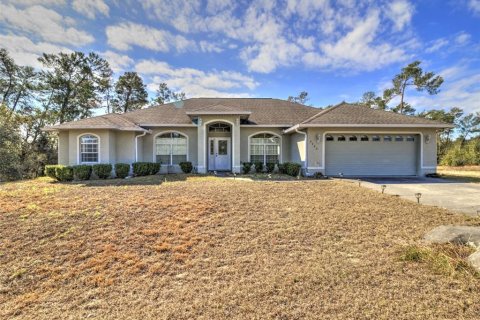 House in Ocala, Florida 3 bedrooms, 194.63 sq.m. № 2095227