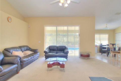 Casa en venta en Ocala, Florida, 3 dormitorios, 194.63 m2 № 2095227 - foto 3
