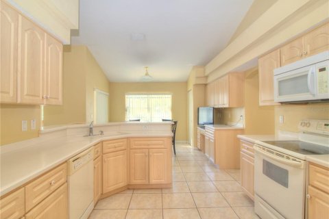 Casa en venta en Ocala, Florida, 3 dormitorios, 194.63 m2 № 2095227 - foto 6