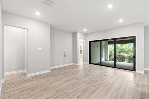 House in Ruskin, Florida 4 bedrooms, 270.62 sq.m. № 2218770 - photo 14