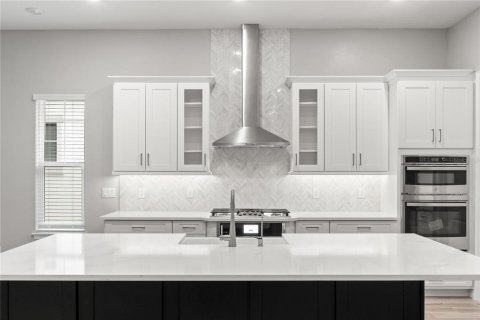 House in Ruskin, Florida 4 bedrooms, 270.62 sq.m. № 2218770 - photo 6