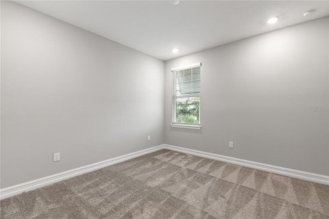 House in Ruskin, Florida 4 bedrooms, 270.62 sq.m. № 2218770 - photo 18