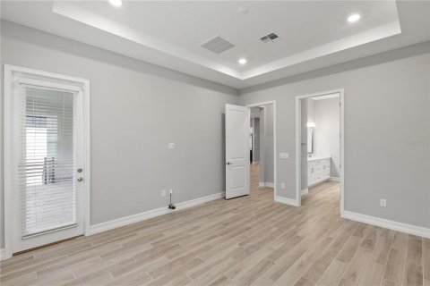 House in Ruskin, Florida 4 bedrooms, 270.62 sq.m. № 2218770 - photo 12