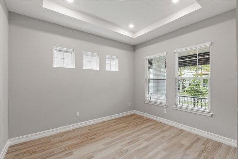 House in Ruskin, Florida 4 bedrooms, 270.62 sq.m. № 2218770 - photo 16