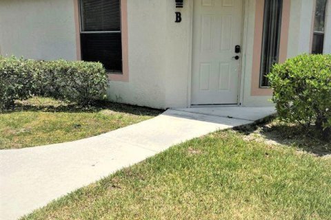 Townhouse in St. Lucie, Florida 2 bedrooms, 93.37 sq.m. № 2083461 - photo 2
