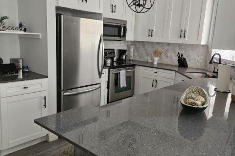 Townhouse in St. Lucie, Florida 2 bedrooms, 93.37 sq.m. № 2083461 - photo 9