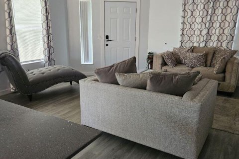 Townhouse in St. Lucie, Florida 2 bedrooms, 93.37 sq.m. № 2083461 - photo 4