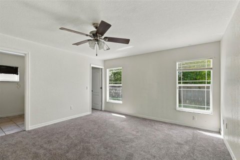 Villa ou maison à vendre à Ocala, Floride: 3 chambres, 157.19 m2 № 2101859 - photo 13