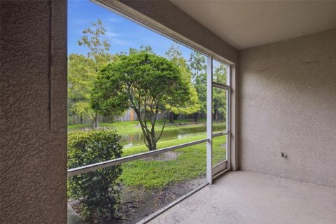 Adosado en alquiler en Tampa, Florida, 2 dormitorios, 115.2 m2 № 2284156 - foto 26