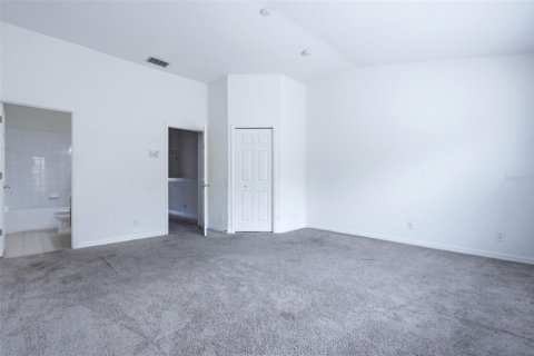 Adosado en alquiler en Tampa, Florida, 2 dormitorios, 115.2 m2 № 2284156 - foto 19