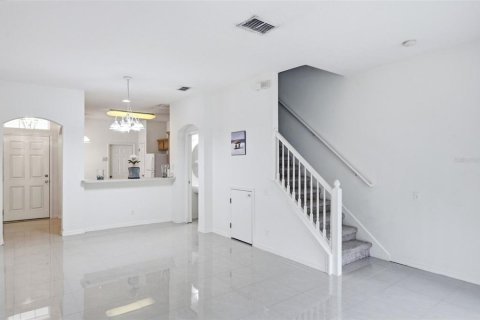 Adosado en alquiler en Tampa, Florida, 2 dormitorios, 115.2 m2 № 2284156 - foto 4