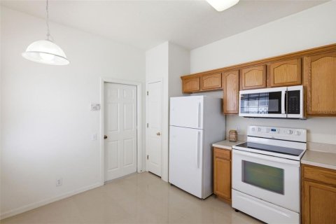Adosado en alquiler en Tampa, Florida, 2 dormitorios, 115.2 m2 № 2284156 - foto 7