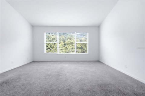 Adosado en alquiler en Tampa, Florida, 2 dormitorios, 115.2 m2 № 2284156 - foto 16