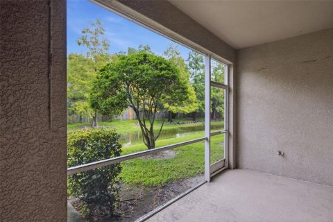 Adosado en alquiler en Tampa, Florida, 2 dormitorios, 115.2 m2 № 2284156 - foto 27