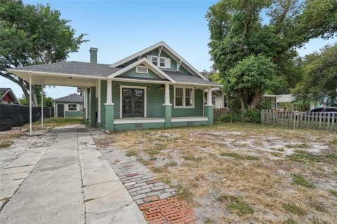 House in Lakeland, Florida 4 bedrooms, 134.15 sq.m. № 2221110