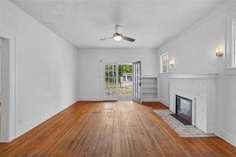 House in Lakeland, Florida 4 bedrooms, 134.15 sq.m. № 2221110 - photo 9