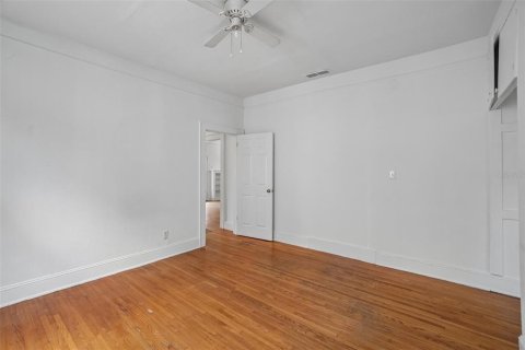 House in Lakeland, Florida 4 bedrooms, 134.15 sq.m. № 2221110 - photo 28